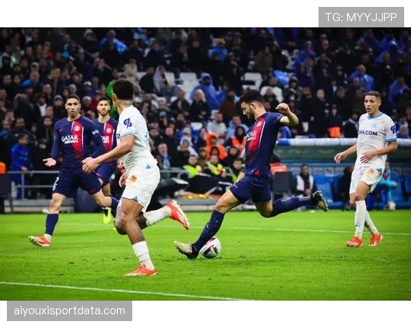 通讯：回顾“国家德比”马赛vs巴黎，火爆氛围背后的城市恩怨与足球文化